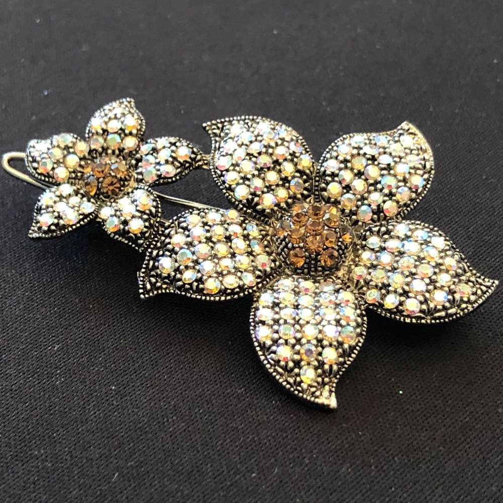 Beautiful Crystal Barrette $49 Display never used!